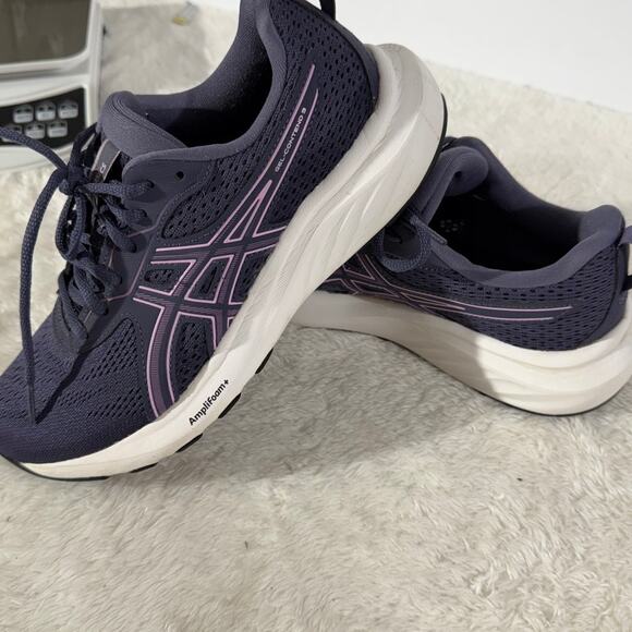 Asics Gel Venture 10 Amplifoam midsole Womens S7 - Picture 1 of 7